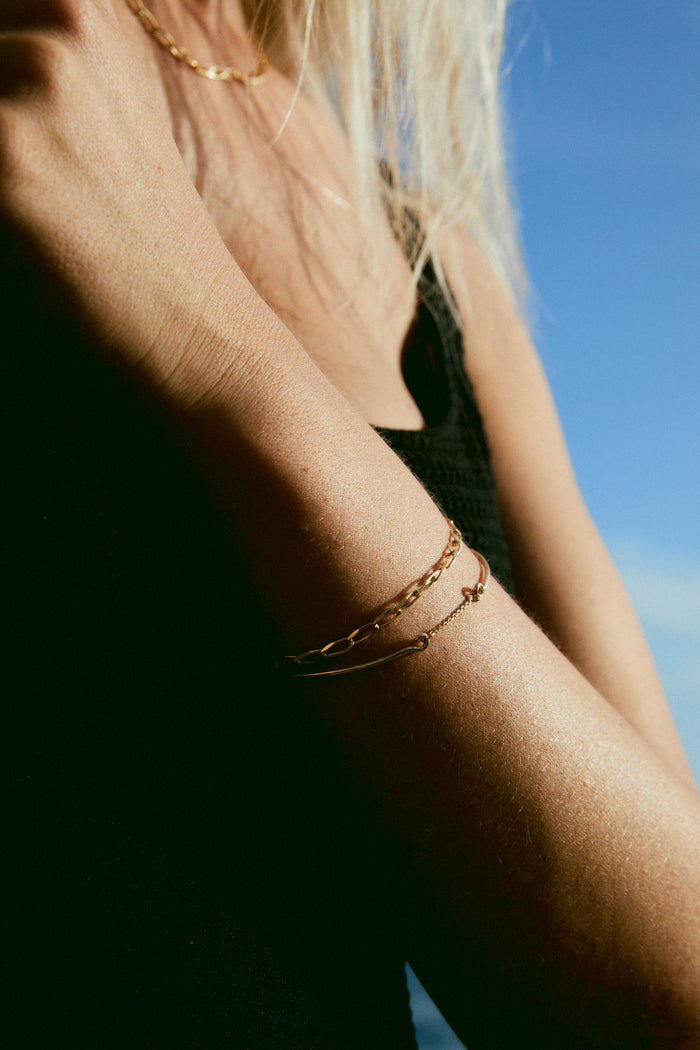 Fine Ribbon Link Bracelet | Yellow Gold - Available Now