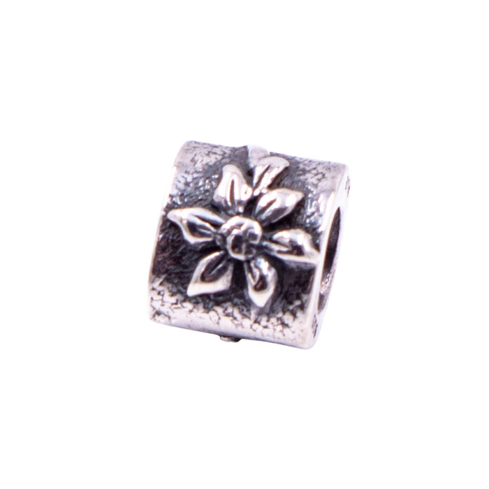 Pandora Retired Poinsettia Sterling Silver Charm Christmas Bead