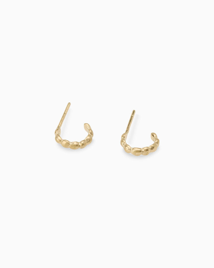 Pebble Huggies | Yellow Gold