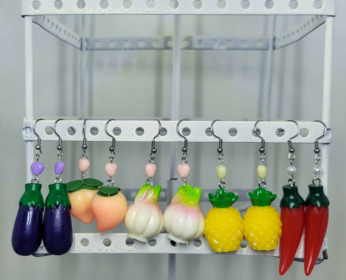SFS! Barnyard Finds: Eggplant Earrings